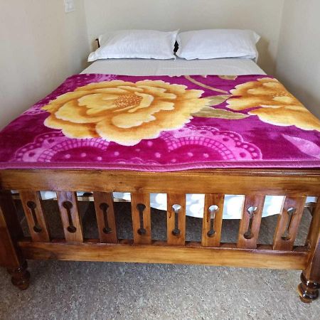 Oyo 8206 K J Residency Hotel Mysore Bagian luar foto