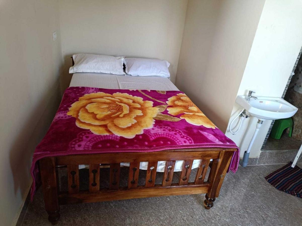 Oyo 8206 K J Residency Hotel Mysore Bagian luar foto